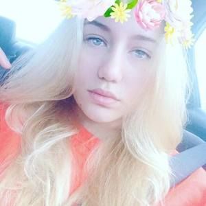 Meet your Posher, Christina